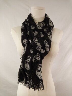 Women's Black + White Skulled Scarf/Shawl OS